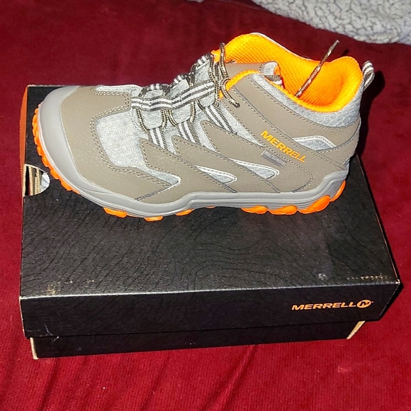 Merrell Other - Merrell boys hiking boot BNWT